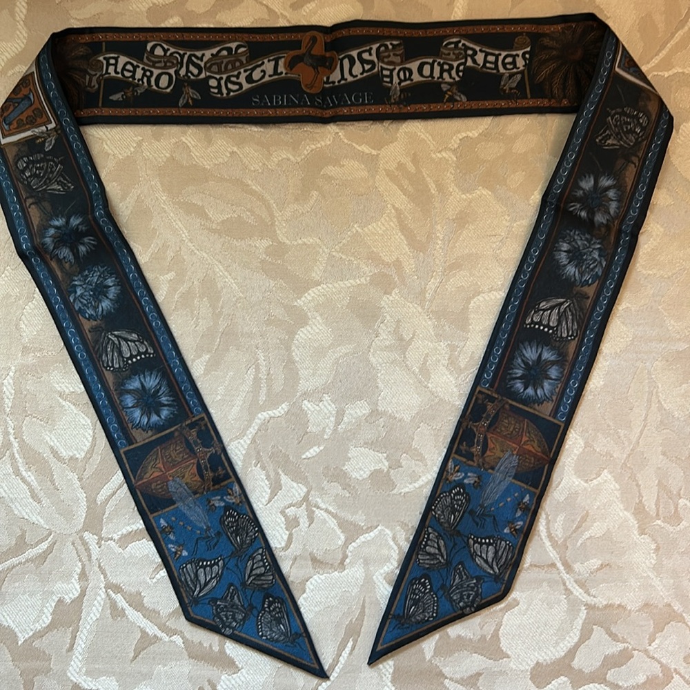 Sabina Savage Silk Ribbon Small Scarf/Twilly “The Beasts Untamed” w/box & tissue